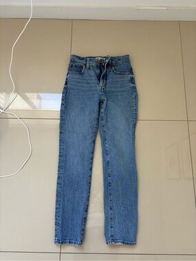 Madewell Straight-Leg High-Rise Jeans in Blue Wash